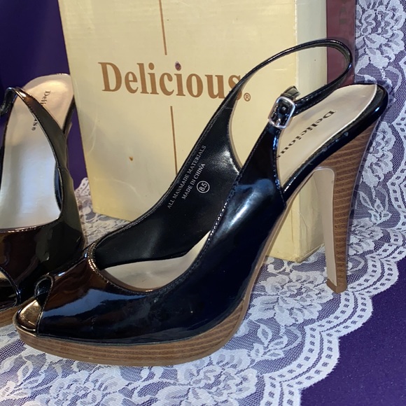 Vintage Gottschalks heels - Picture 2 of 5